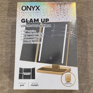 Onyx Glam Up LED Tri-Fold Mirror - Gold